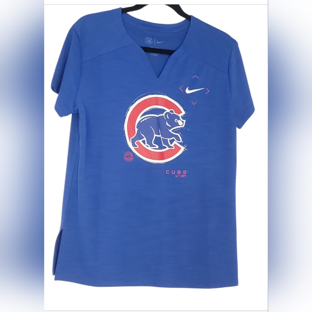 Nike MLB Chicago Cubs Women's Med Royal Pure Pride Boxy Notch V-neck